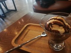 -星巴克(泰安万达店)