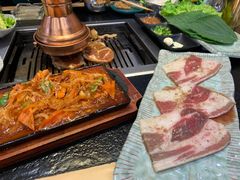 -臻牛烤肉