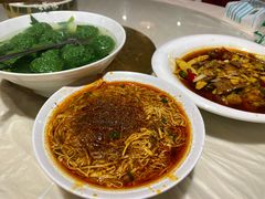 -柏合黄记豆腐皮饭店