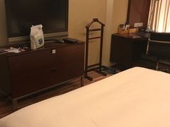 -上海龙之梦万丽酒店