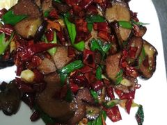 -阿瓦山寨·湘菜现炒·剁椒鱼头王(咸阳总店)