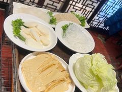 -天宜隆蘑菇宴火锅(石景山旗舰店)