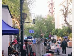 -吴山路夜市