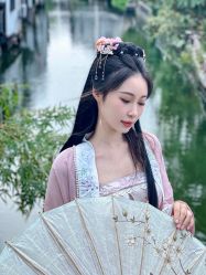 -一揽芳华汉服旗袍体验馆(拙政园店)