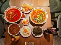 -顺溜·手工刀削面·黑金店(铜锣湾店)