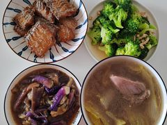-爱的果实月嫂育婴师(世纪东方店)