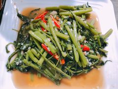 -The Dishes Seafood & Restaurant