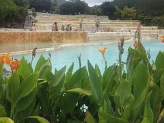 -十万大山布透温泉