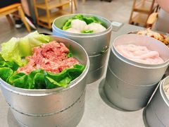 -晓沸牛肉海鲜小火锅(白湖亭万达广场店)