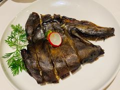 招牌鸦片鱼头-南麓·浙里(外滩店)