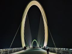 -南京眼步行桥