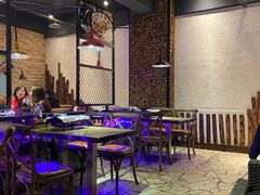 大堂-何师烧烤Pro ·江湖川菜·小龙虾·精酿(太古里旗舰店)