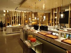 自助取餐区-上海临港美爵酒店·铃兰西餐厅