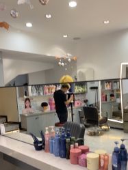 -吉艺心专业美发造型