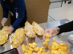 -盒马X会员店(王府井奥莱UP TOWN店)