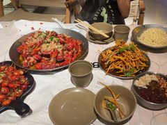 -巴厘龙虾·榜首油焖大虾(音乐学院·沿江酒馆店)