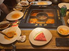 -老牌坊云南鱼豆花火锅(哈西万达店)