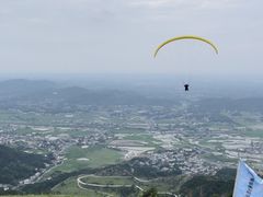 -趣飞飞黑麋峰国际滑翔伞基地