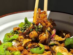 -辣尚瘾·烤鱼·新川菜(牡丹园直营店)