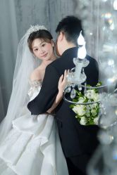 -挪娅婚纱摄影皇家会所