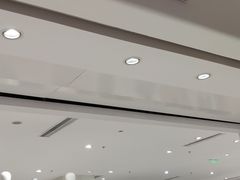 -优衣库(泉州中骏世界城店)