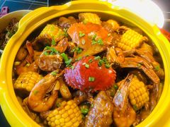 -多嘴超级肉蟹煲(杉杉国潮主题店)