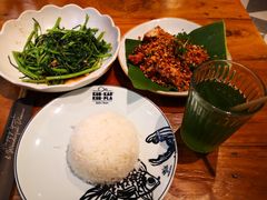 -Kub Kao Kub Pla (Terminal21)