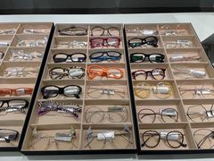 -目艮眼镜SHOWROOM(品牌集合店)