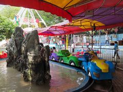 -顺德大良半月城游乐场