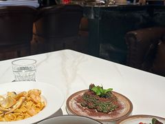 -Mogul Eatery·大亨餐酒馆