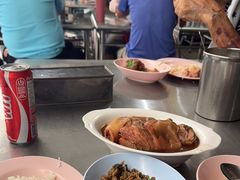 -Kha Mu Charoensang(Silom)