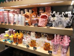 零售区-星巴克臻选(国贸商城首店)