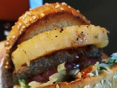 -The Habit Burger Grill 哈比特汉堡(复兴soho店)