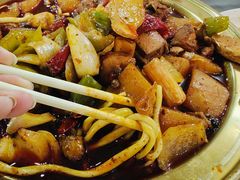 -牛一嘴·兰州牛肉面·大盘鸡(财富中心店)