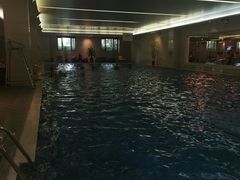 -天津京基皇冠假日酒店