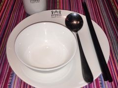 -香巴拉云南餐厅(华莱坞店)