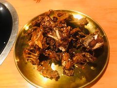 -肥肥虾庄·金牌油焖大虾(杨园滨江时代walk店)