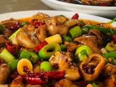 干煸肥肠-豆腐脑花