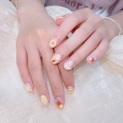 -七彩虹美甲美睫 半永久