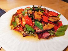 -一朵菌·野生菌探索家火锅(南亚店)