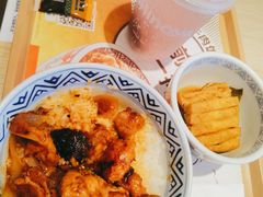 照烧鸡肉饭-吉野家(宾水道店)