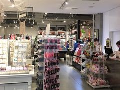 -纪念日百货(万达广场店)