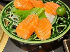 -山川小町·极番烧肉(新地假日广场店)