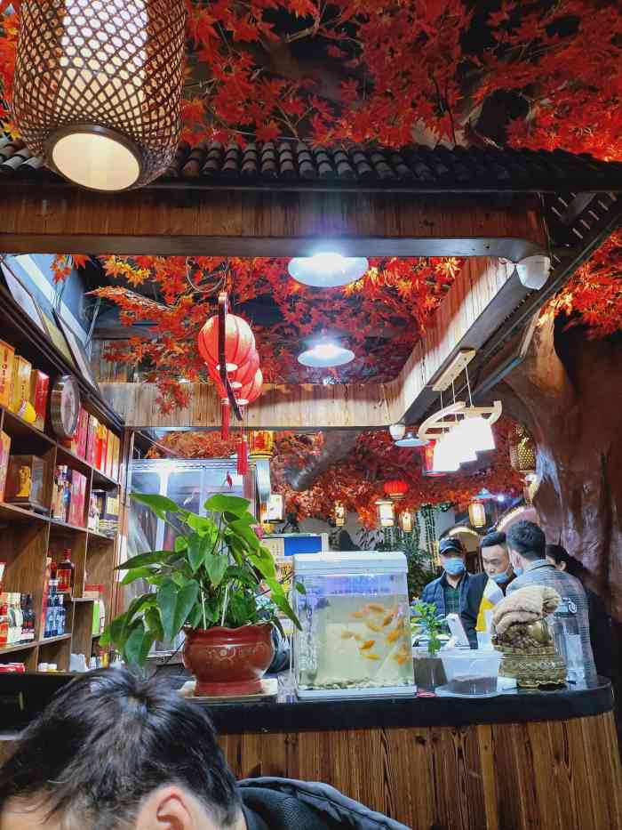 进家门饭店-"家庭小聚会找了好几个饭馆终于选中这家,大.