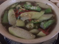 -Cuc Gach Quan Restaurant