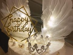 新品翅膀小皇冠蛋糕-奥米亚生日蛋糕(拱墅店)