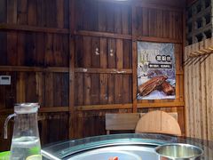 -挂旗柴锅鸡(蚌山区嘉年华店)