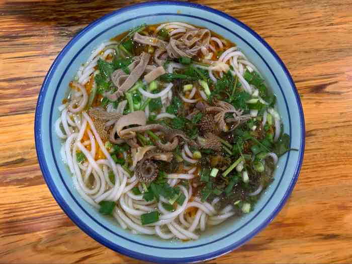 卢氏特色羊肉羊杂粉-"合川羊肉粉店千万家,要说最满意的,还是这.