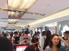 -DFS迪斐世(香港广东道店)