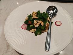 龙角豆拌桃仁-卓正国际酒店·膳衡食府